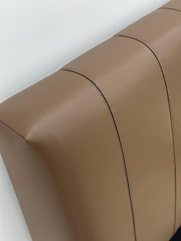 Italian Full Grain Leather Bed Queen Modern Design - Image 4